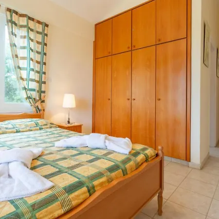 Christia Maris Вилла *