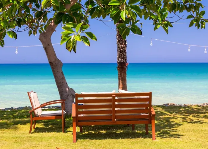 Christia Maris Villa *