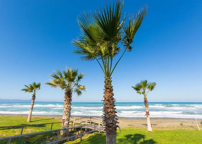 Christia Maris Villa